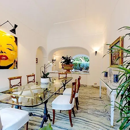 Bella Conchiglia Villa *